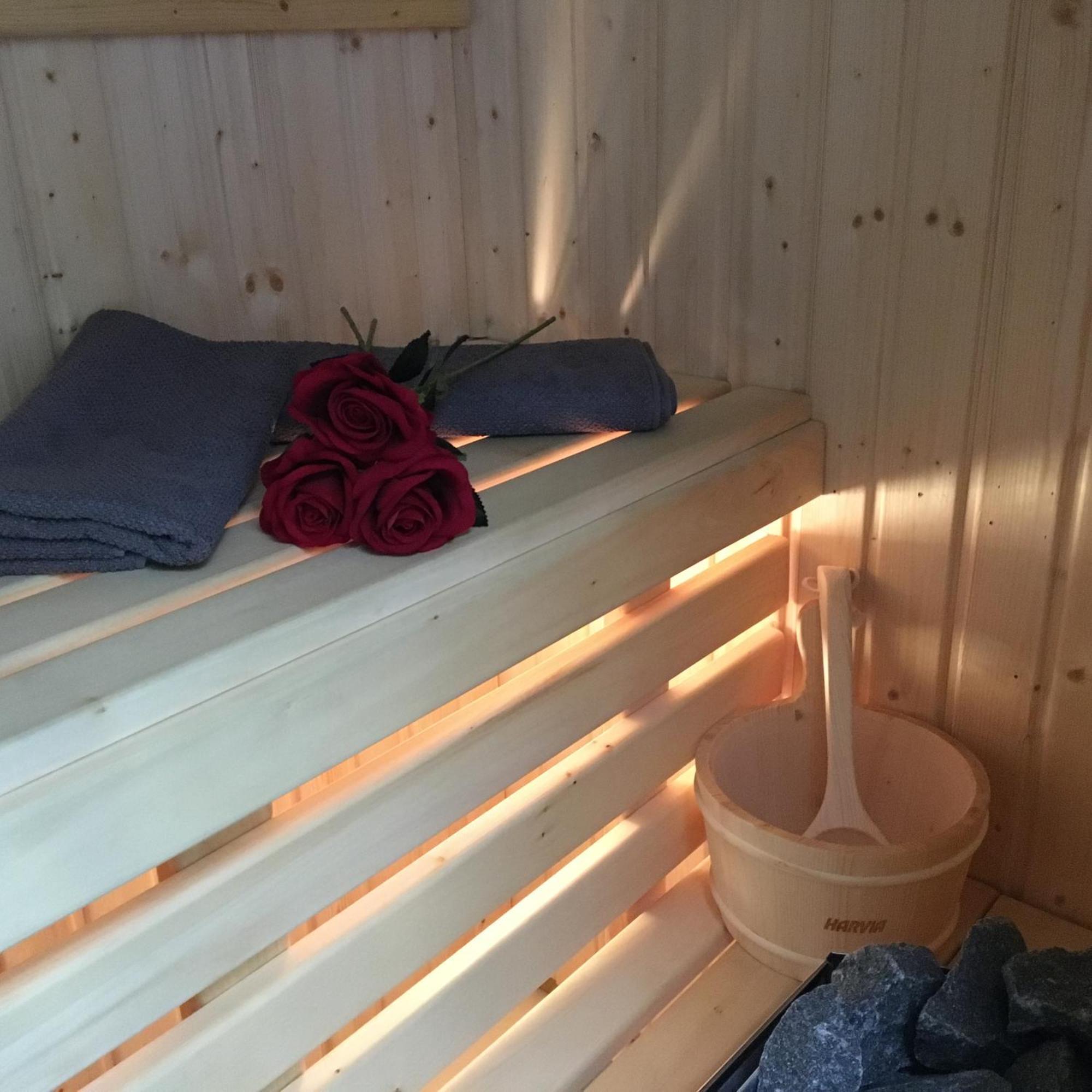 Family & Business Sauna Apartments Paderewskiego Sienkiewicza No2 Centrum Downtown - 2 Bedroom With Private Sauna, Bath With Hydromassage, Parking Kielce Buitenkant foto