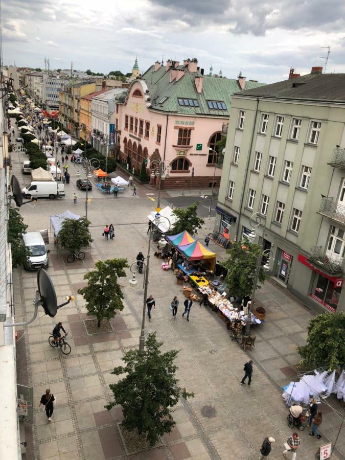 Family & Business Sauna Apartments Paderewskiego Sienkiewicza No2 Centrum Downtown - 2 Bedroom With Private Sauna, Bath With Hydromassage, Parking Kielce Buitenkant foto
